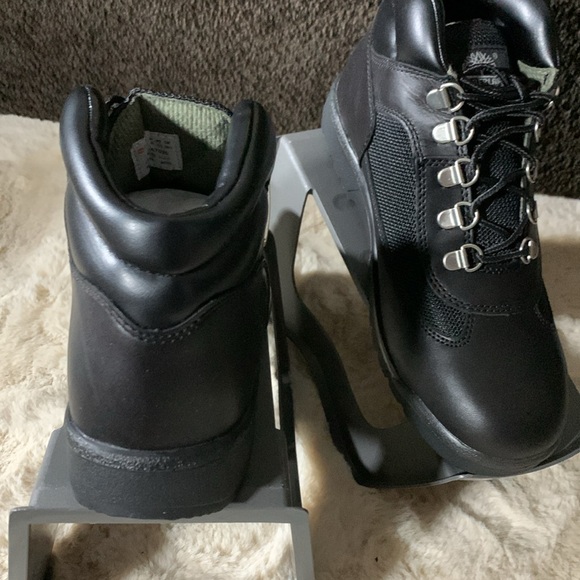 Timberland "Beef n Broccoli" Field Boot SZ 6. Black and wheat  nubuck no tags - Picture 3 of 8